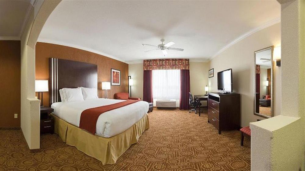 Holiday Inn Express Hotel And Suites Katy By Ihg Exterior photo