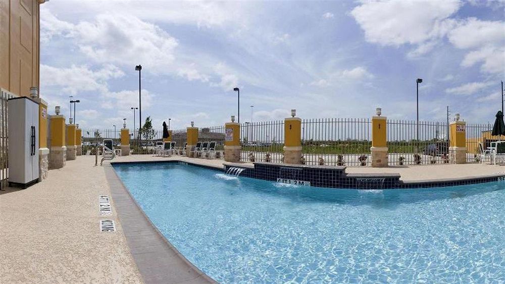 Holiday Inn Express Hotel And Suites Katy By Ihg Exterior photo